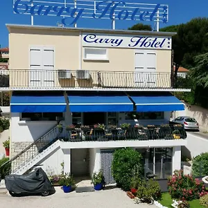 3* Hotel Carry Hotel