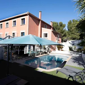 3* Hotel La Tuiliere